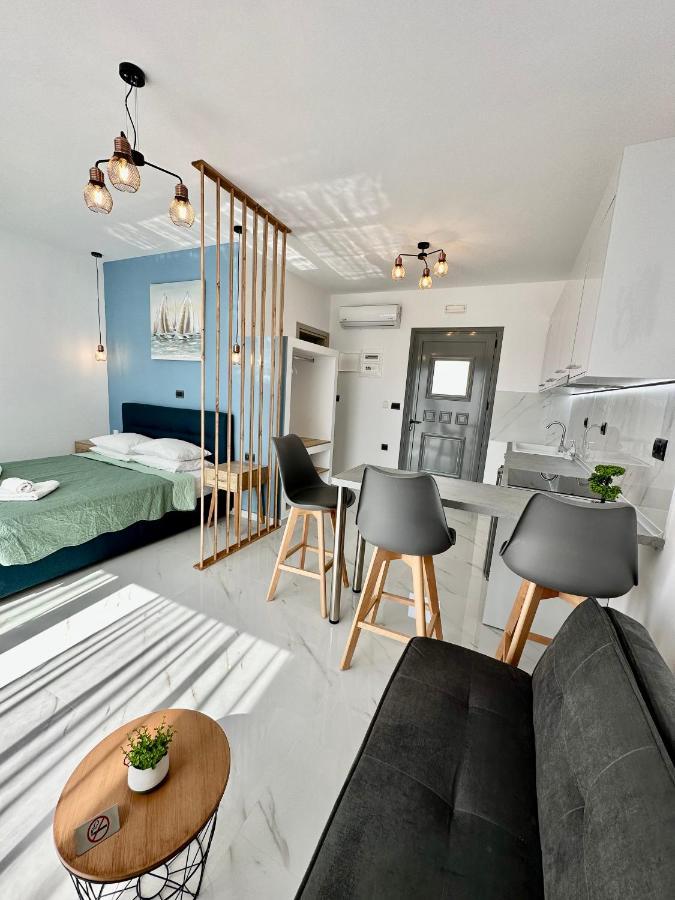 Royal Luxury Studios Archangelos  Ngoại thất bức ảnh