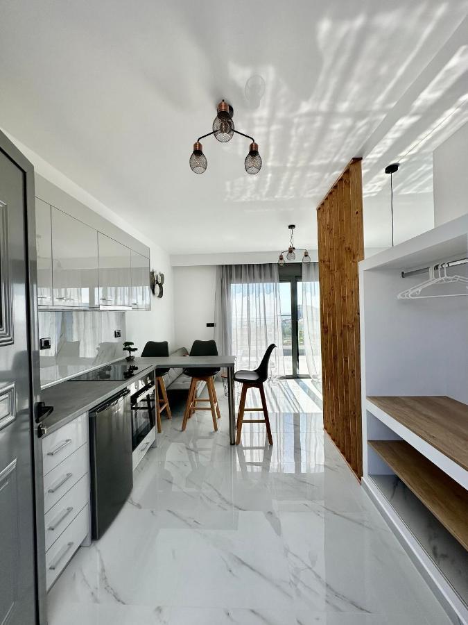 Royal Luxury Studios Archangelos  Ngoại thất bức ảnh